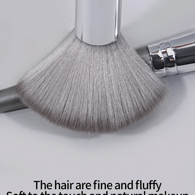 Makeup Brush & Sponge Set – 14 Brushes + 4 Sponges