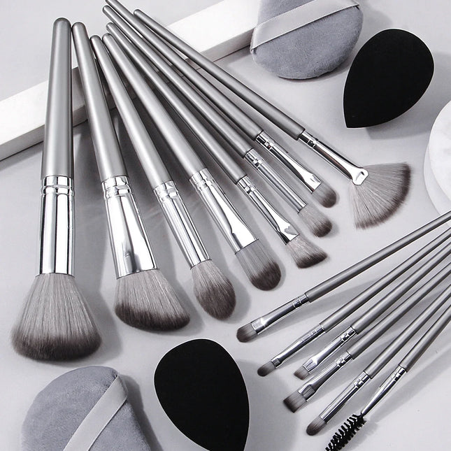 Makeup Brush & Sponge Set – 14 Brushes + 4 Sponges