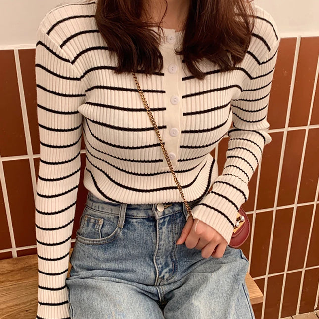 Elegant Slim Fit Striped Knitted Tee for Women – O-Neck Long Sleeve Casual Top
